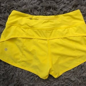 Lululemon speed up short (size 6)